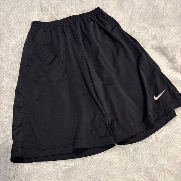 Nike Men's Dri-Fit Basketball Shorts, Black 398513 010 size small - Picture 1 of 12